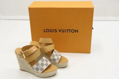 Louis Vuitton Women's Damier Azur Starboard Wedges IT 37 US 7 - Beige/White - Image 1 of 4