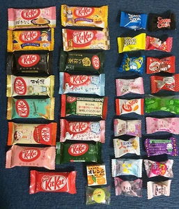 35pc Japanese Sweets Gift Set ( 15 Kit Kat + 20 Candy ) KitKat kitkats Japan - Picture 1 of 2