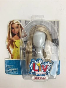 Liv Hairstyle Blonde Hair New In Box - Picture 1 of 3