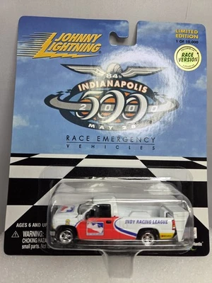Johnny Lightning Race Emergency Vehicle 2000 Chevy Pick Up Diecast 1:64 Scale - Image 1 of 4