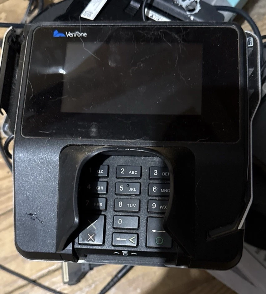 Verifone MX 915 Pin Pad Payment Terminal - Image 1 of 1