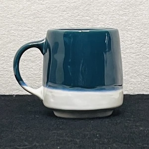 Taza de café con esmalte por goteo Anthropologie taza de té cerámica verde azul Portugal - Imagen 1 de 7