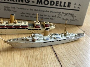 Vintage anni '30 Wiking 2 pressofuso spedisce nella scatola originale!!! Avviso griglia - Foto 1 di 7