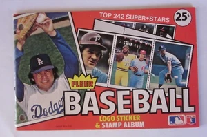 Álbum de pegatinas y logotipo de béisbol Fleer 1982 sin usar como nuevo Fernando Val - Imagen 1 de 4