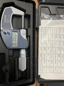 Mitutoyo 293-832-30 Digital Micrometer - Hard Case Included - Picture 1 of 1