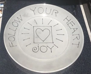 Follow your Heart Joy 9" Etched Frosted glass serving plate - Picture 1 of 1