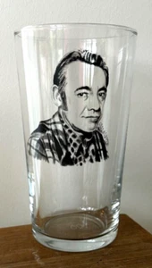 NUR NARREN UND PFERDE Trigger PINT SIZE BIERGLAS Roger Lloyd - Packung - Bild 1 von 1