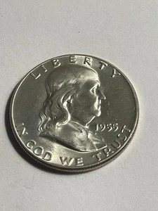 FRANKLIN 90 % SILVER GEM/BRILLIANT 1955 (P) HALF $ COIN - Picture 1 of 2