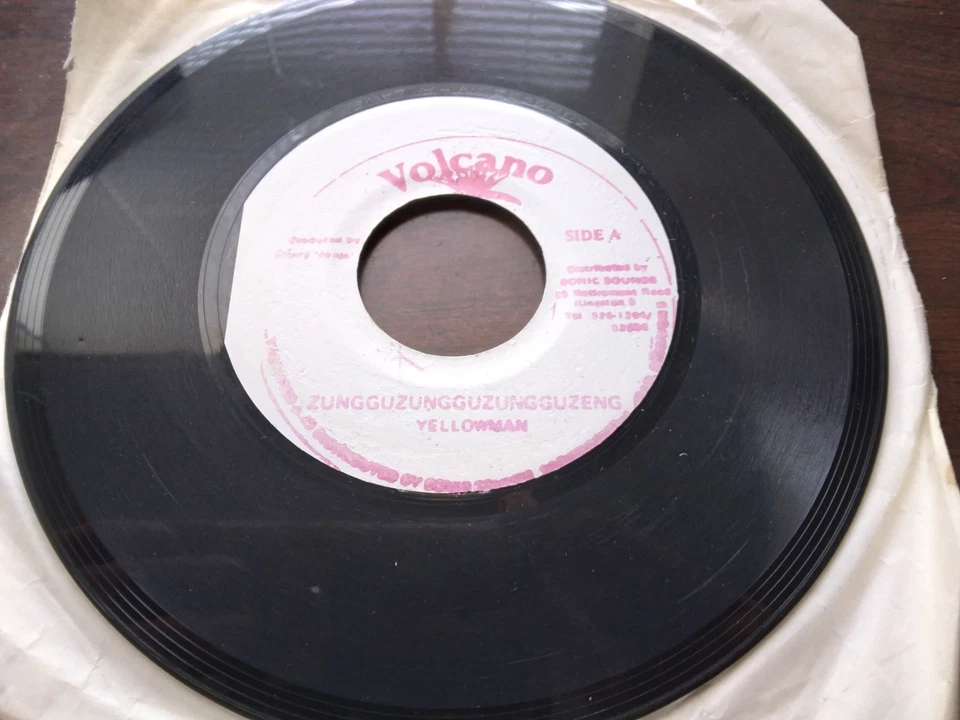 Yellowman – Zungguzungguguzungguzeng - 7" Vinyl Single (B2) - Image 1 of 1