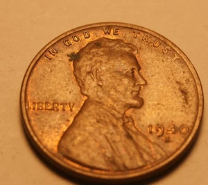 1940 S LINCOLN CENT LAMINATION ERROR OBVERSE ABOVE DATE XF 10 - Picture 1 of 2