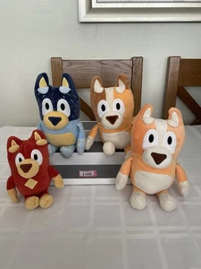 BLUEY SOFT TOYS PLUSH BUNDLE BLUEY, BINGO X 2 AND RUSTY (180/33) - Picture 1 of 7