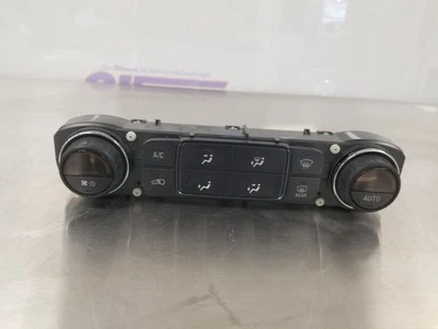 17 2017 GMC CANYON ALL TERRAIN TEMPERATURE AC HEAT CLIMATE CONTROL 84263099 - Image 1 of 4