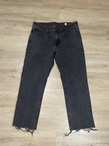 Volcom Jeans Mens Sz 32 Black Denim Kinkade Straight Logo Cropped Skate Raw Hem - Picture 1 of 10