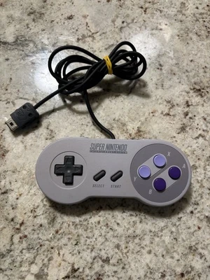 Controlador Nintendo SNES Classic Edition CLV-202 Mini Super NES OEM con cable Foto 1 de 4