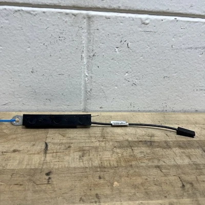 Cable de señal de radio amplificador antena trasera izquierda Land Rover LR2 2010-2012 FABRICANTE DE EQUIPOS ORIGINALES Foto 1 de 4