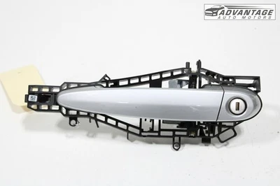 2013-2018 BMW 320I XDRIVE PAINEL FRONTAL ESQUERDO PORTA ALÇA EXTERNA COM BASE FABRICANTE DE EQUIPAMENTO ORIGINAL - Imagem 1 de 4