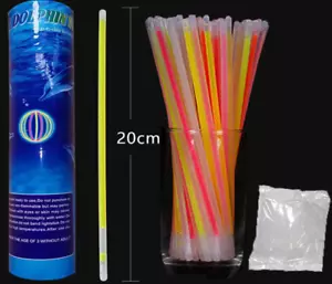 100 pcs 8 Color Mixed Glow Sticks Party Glowsticks Bracelets Light No Flame AU - Picture 1 of 8