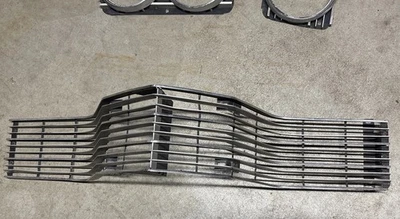 Ford Thunderbird 1971 parrilla OEM usada parrilla central delantera vintage T-Bird 71 *leer Foto 1 de 4