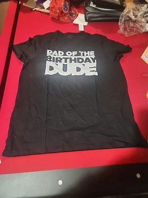 NUEVO CON ETIQUETAS CHILDERN PLACE Papá del Cumpleaños Tío Camiseta Negra Gráfica Grande Foto 1 de 2