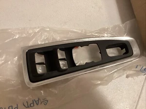 2017-20 LINCOLN CONTINENTAL FRONT LEFT SIDE DOOR WINDOW SWITCH TRIM GD9Z14528AB - Picture 1 of 3