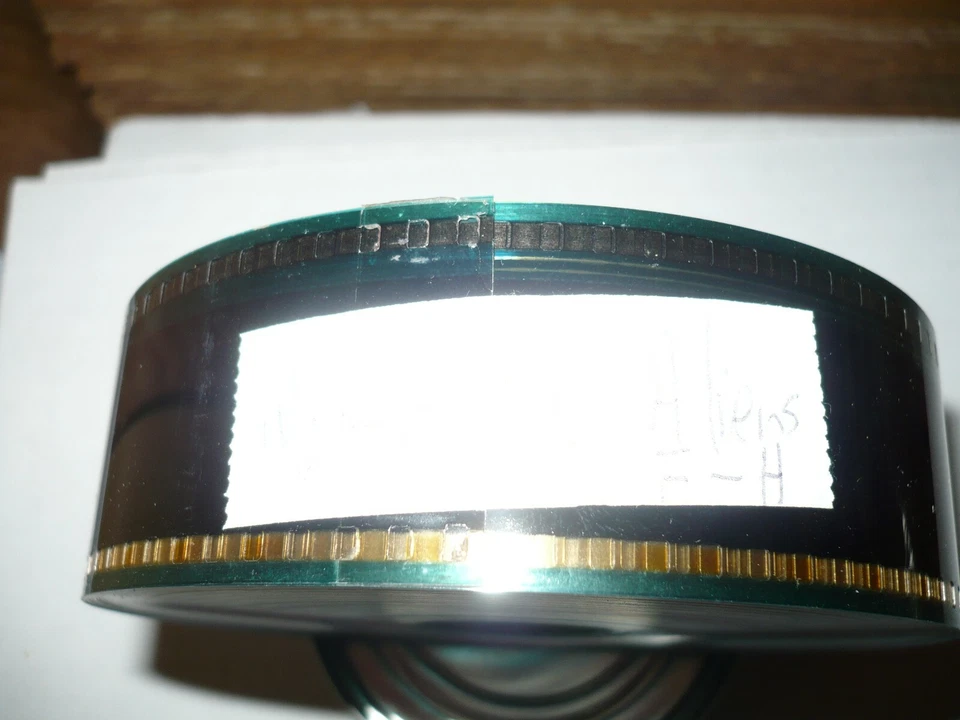 MONSTERS VS ALIENS, orig 35mm trailer [animation] Foto 1 de 1