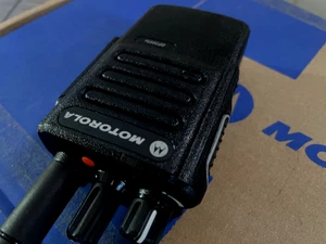 MOTOROLA DP3441e MOTOTRBO DIGITAL VHF TWO WAY RADIO WALKIE TALKIE EX HIRE - Picture 1 of 8