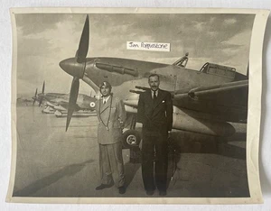 The Shah Of Iran Piloting A Hawker Hurricane Aircraft 1947. Original Press Photo - Picture 1 of 2