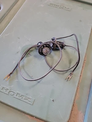 1950 年代 1960 年代雪佛兰福特 Mopar 尾灯插座带灯泡 — 第 1/4 张图片