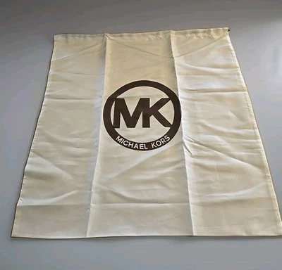 Cubierta antipolvo Michael Kors beige satinado con cordón para cartera grande 21"X 21", ¡NUEVA! Foto 1 de 4