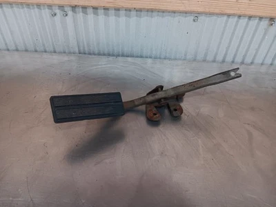 1987 1991 Ford f150 f250 f350 Bronco 1988 89 91 Gas Throttle Pedal Assembly Oem - Image 1 of 3