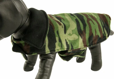 Abrigo polar reversible camuflaje/negro para perro talla grande Pet Supplies Plus otoño Foto 1 de 3