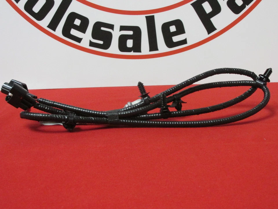 Kit de cableado de lámpara de cortesía para capó Dodge Ram 1500 2500 3500 4500 5500 MOPAR Foto 1 de 4