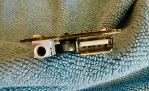 KIA SPORTAGE CONSOLE USB AUX ADAPTER PORT MEDIA HUB OEM PCB BOARD 2017 - 2019 - Bild 1 von 7