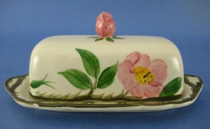 Plato de mantequilla cubierto de cuarto de libra rosa del desierto franciscano EE. UU. flores vid - Imagen 1 de 2