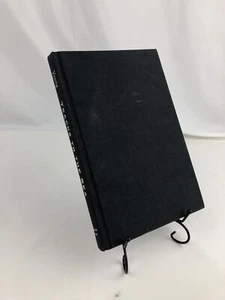 Tracks To The Sea By Earle Young Signed Hardcover 1999 First Edition - Picture 1 of 8