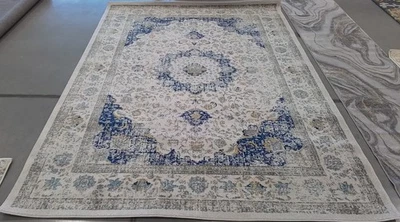 Alfombra Mancha Trasera Marfil/Azul 6'-7" x 9'-0", Precio Reducido 1172785223 EVK220C-6 Foto 1 de 4