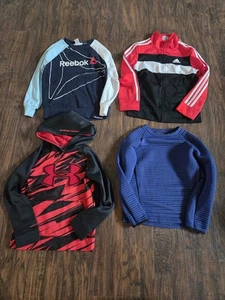 Bekleidungspaket Jungen Größe S/Med Langarm Sweatshirt - Bild 1 von 4