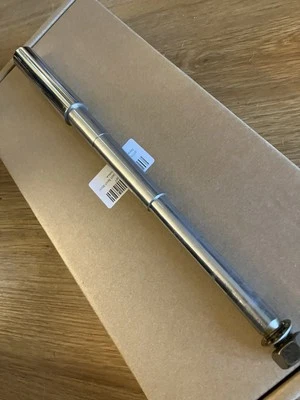 Harley Panhead 1949-66 eje delantero y tuerca cromada Foto 1 de 2