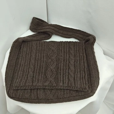 Bandolera tejida Jill Bolso de mano mensajero tejido con cable color topo grisáceo verde Foto 1 de 4