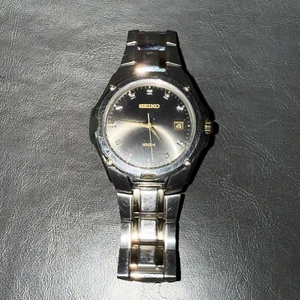 Seiko Uhr Damen Quarz Edelstahl & goldfarben graues Zifferblatt 30 mm - Bild 1 von 6