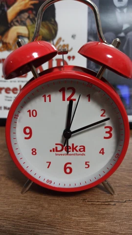 Vintage Analog Battery Twin Bell Alarm Clock, Color Red Cover