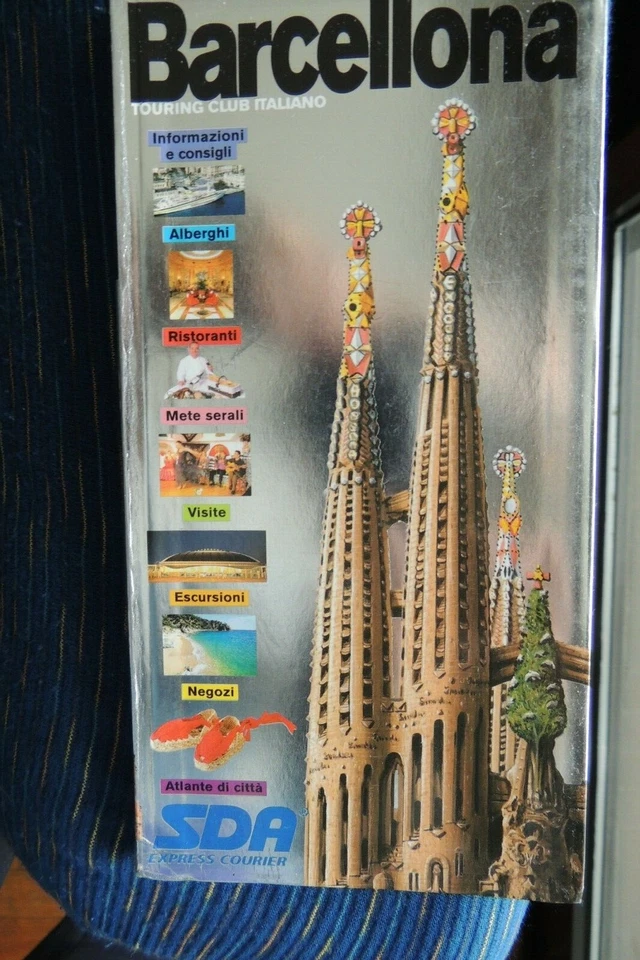 Barcellona  Touring Club Italiano	guide argento	atlante libro. Comoda e utile - Immagine 1 di 1