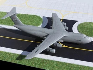 USAF Lockheed C-5M 87-0030 Travis AFB GeminiJets GMUSA049 Scale 1:400 RARE - Picture 1 of 1