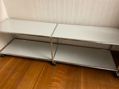 Sideboard USM Haller weiß mit Rollen und Chromgestell - Bild 1 von 4