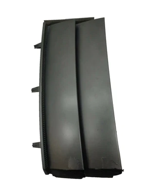 2003-2005 Land Rover Range Rover Front Right Fender Grille Vent OEM AK2110156 - Image 1 of 4