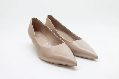 Naturalizer Women's Natalia Kitten Heel Floor Sample - Image 1 of 4