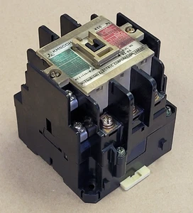 CONTACTOR MAGNÉTICO MITSUBISHI ELÉCTRICO S-K50 BOBINA 80A 200-240V 50/60HZ - Imagen 1 de 8