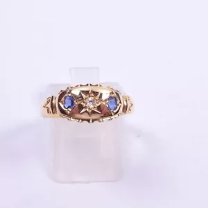 Anillo de diamantes de zafiro victoriano oro amarillo 18 quilates Birmingham 1876 - Imagen 1 de 6