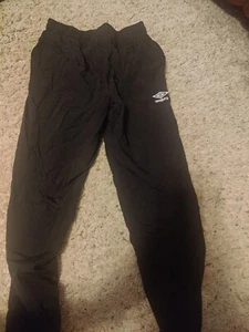 Youth size M (8/10) warm fleeced inside umbro pants - Picture 1 of 1