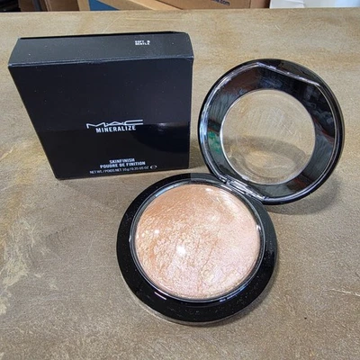 MAC Mineralize Skinfinish SOFT & GENTLE 10g / 0.35oz *NEW WITH BOX* - Image 1 of 3